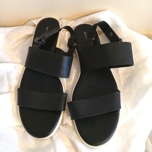 Via Spiga Black leather and white rubber sole sandals size 9.5
